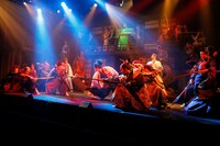 舞台「信長の野望・大志-春の陣-天下布武～金泥の首編～」より。(c)洲脇理恵（MAXPHOTO）