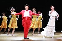 ミュージカル「HEADS UP!」再演より。