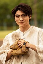 伊崎龍次郎の扮装写真。