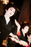 「第94回 東をどり」舞台ざらいの様子。（撮影：公文健太郎）