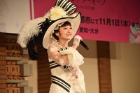 神田沙也加扮するイライザ。