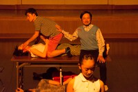 akakilike「家族写真」より。（photo:Yuki Moriya）