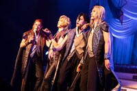 舞台「劇団シャイニング from うたの☆プリンスさまっ♪『SHINING REVUE』」より。