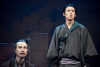 「少年社中20周年記念第二弾・第34回公演『MAPS』」より。