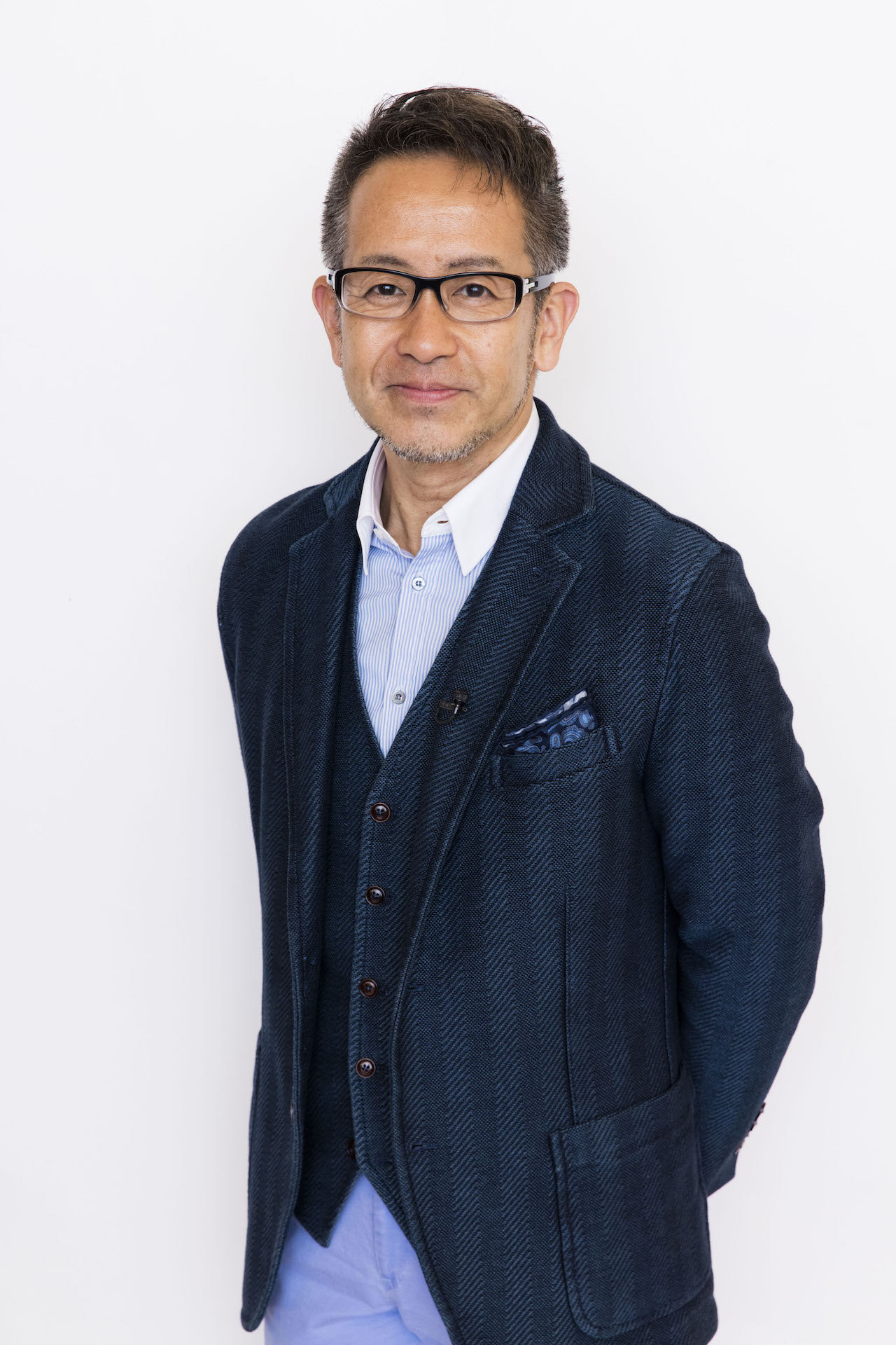 宮本亜門