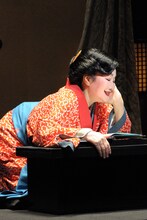 岩波ホール発 白石加代子「百物語」シリーズ アンコール上演「第80話 三遊亭圓朝『牡丹灯籠』」より。