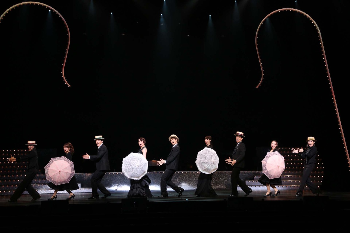 「SHOW STOPPERS!!」より。（撮影：花井智子）