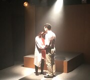 SYOMIN'S 旗揚げ公演「隻眼の産婆」より。