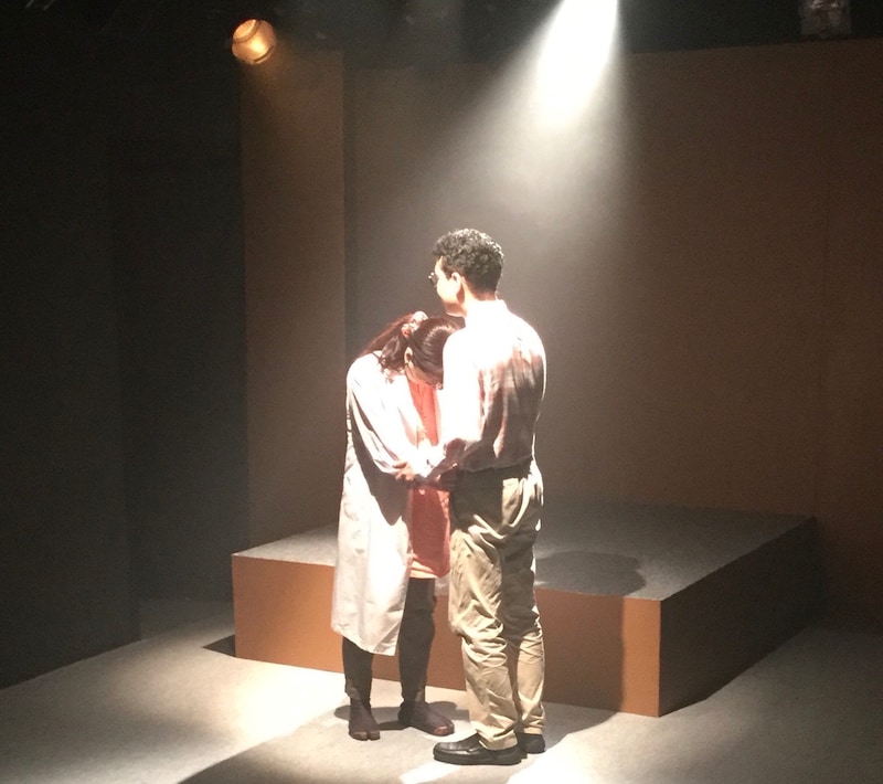 SYOMIN'S 旗揚げ公演「隻眼の産婆」より。