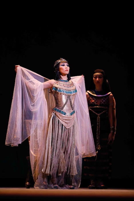 Tetsuya Kumakawa K-BALLET COMPANY「クレオパトラ」より。(c)Hidemi Seto