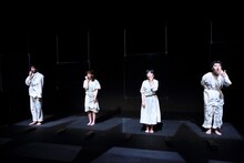 したため「文字移植」初演より。（photo：Kai Maetani）