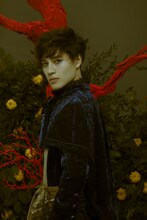 土屋神葉扮するウル。