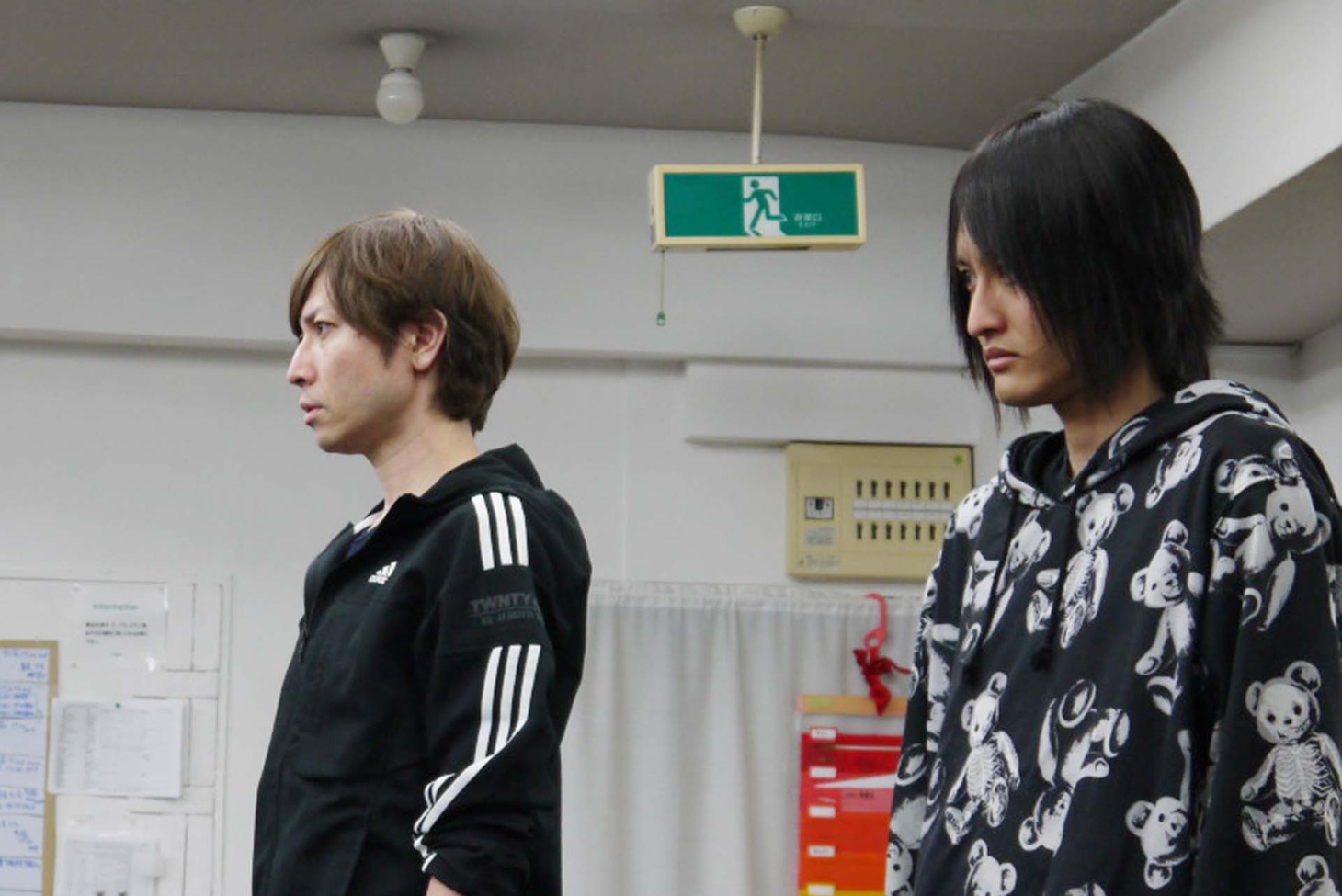 左から咲山類、TAKA。