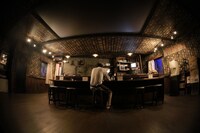 庭劇団ペニノ「ダークマスター」より。（撮影：堀川高志）