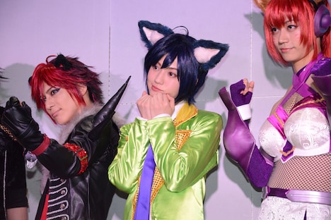 左からクロウ役の米原幸佑、リク役のゆうたろう、燐役の高橋健介。