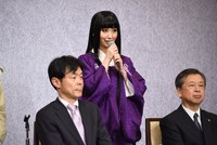 愛原実花（後列中央）