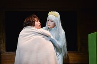 「銀河鉄道999 40周年記念作品 舞台『銀河鉄道999』～GALAXY OPERA～」より。（撮影：源かつみ）