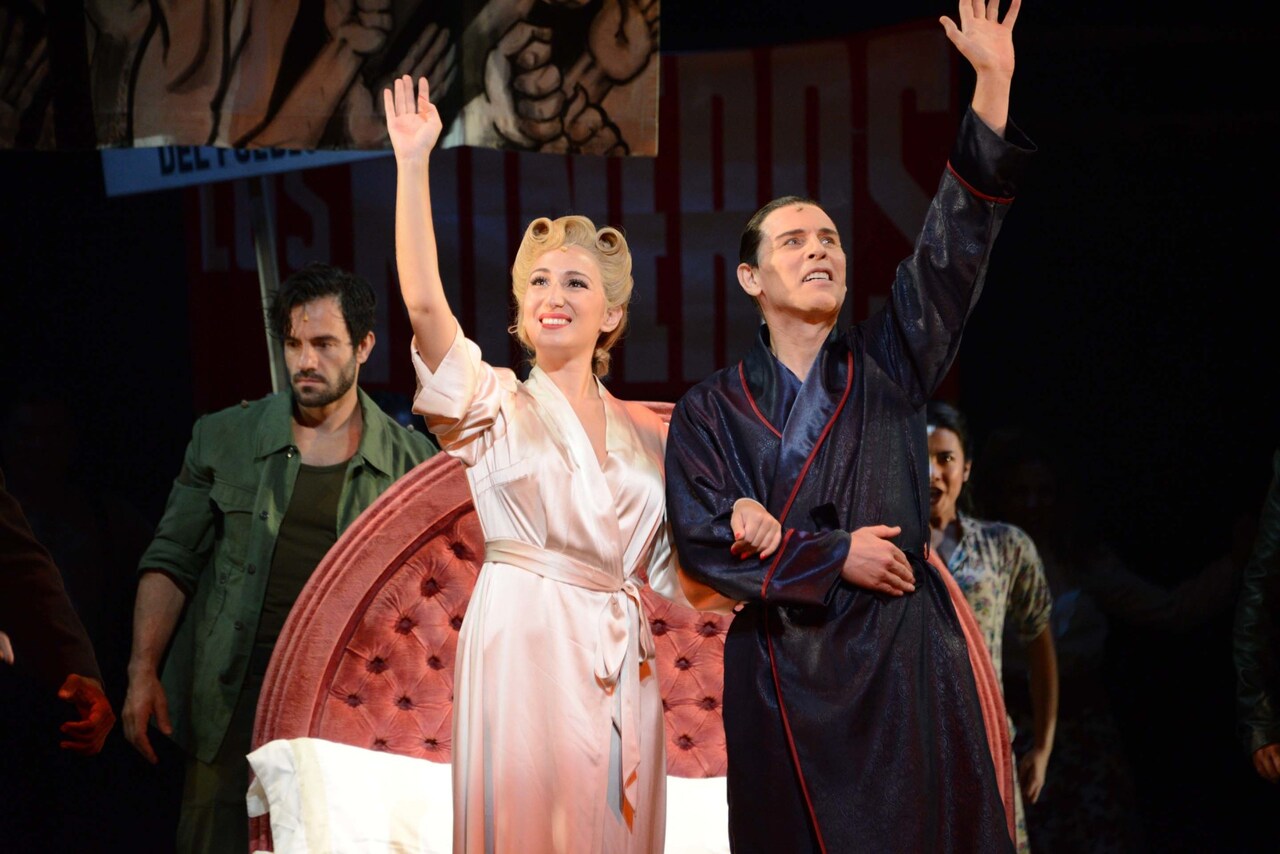 ミュージカル「エビータ」フォトコールより。