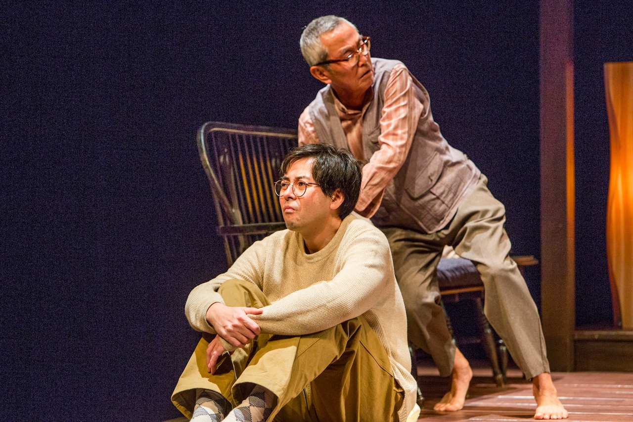 作家と家族のぶつかり合い描く、宮田慶子×蓬莱竜太「消えていくなら朝」開幕