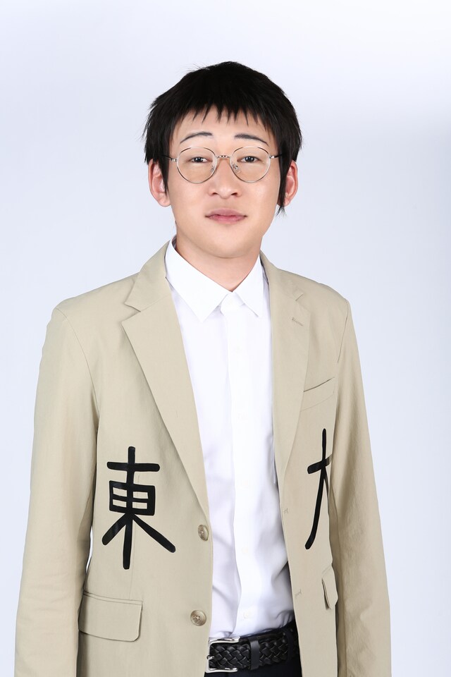 そいつどいつ市川刺身扮する東大編集くん。