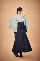 市川美織扮する水柿あやの。