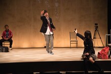モダンスイマーズ「句読点三部作連続上演 第三弾『死ンデ、イル』」より。
