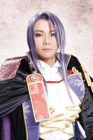 久保田秀敏扮する織田信長。