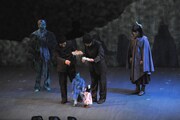 糸あやつり人形一糸座「泣いた赤鬼」より。