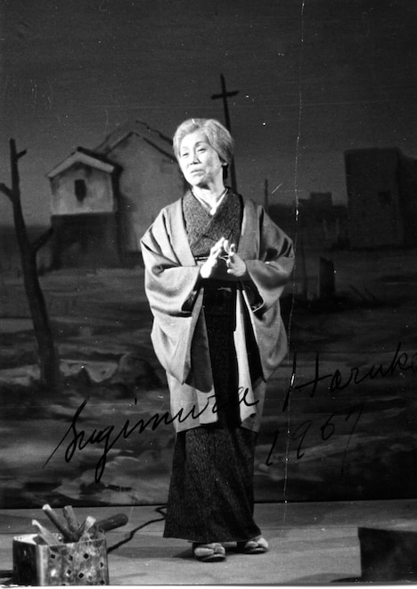 文学座「女の一生」1967年上演版より。