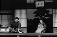 文学座「女の一生」1989年上演版より。