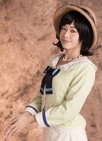 栞菜扮する柾小瑠璃。