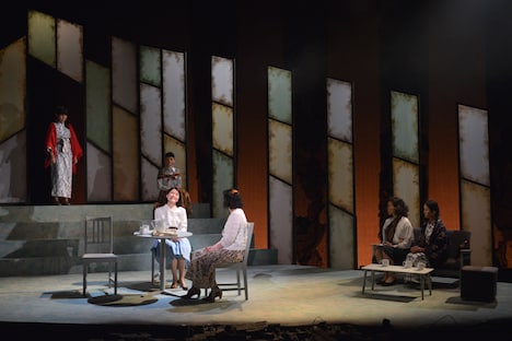 On7 リバイバル公演「その頬、熱線に焼かれ」プレビュー公演より。