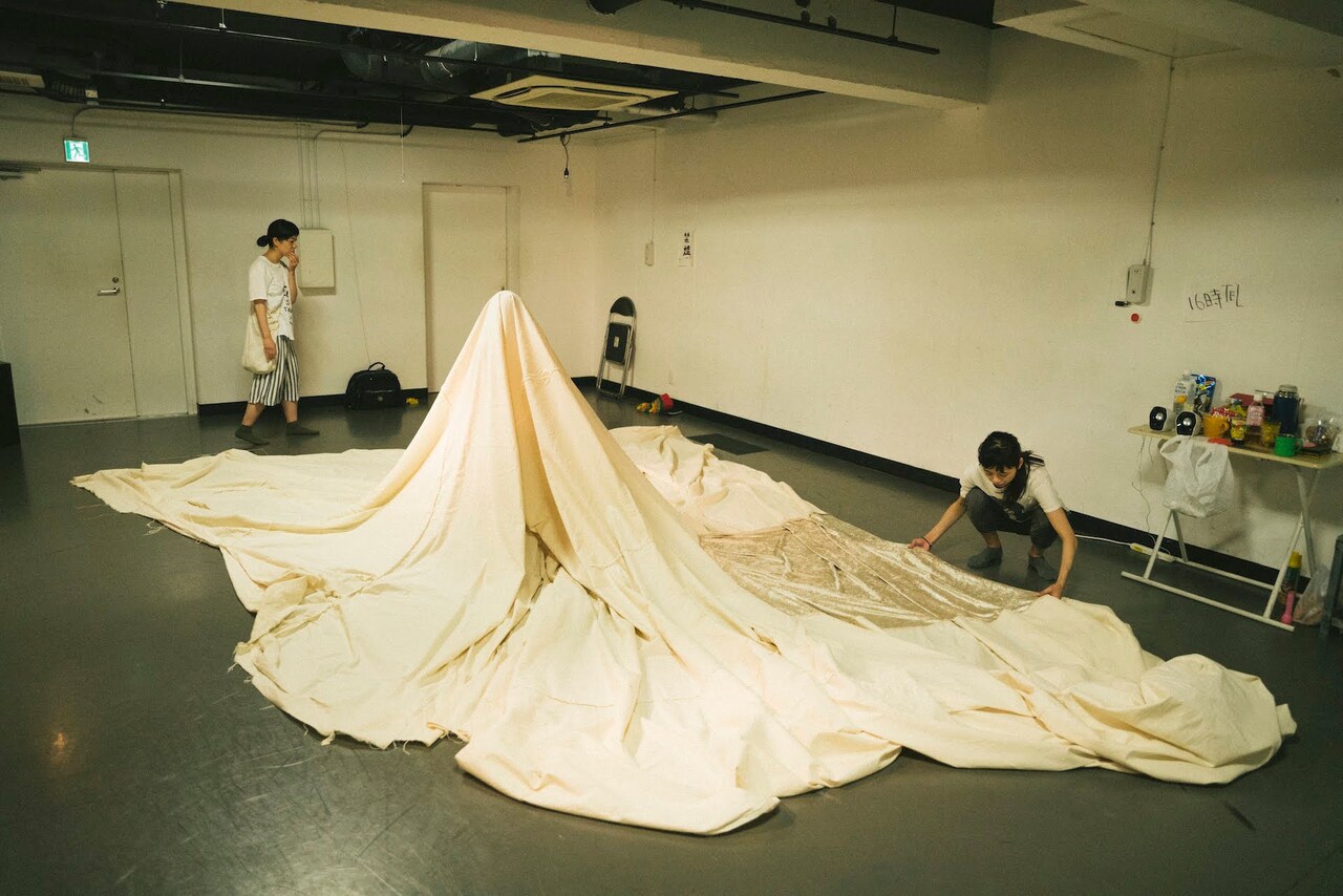 山田由梨「本当はこちらが表なのでは？」、裏・贅沢貧乏「れんしゅう」開幕