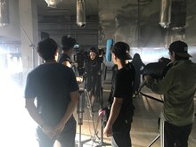 東京ゲゲゲイ「Black Cat」MV撮影現場より。