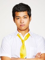 加藤潤一扮する河合和己。