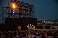 コンドルズ「Fly Me to the Moon～いとしのペリー～」より。(c)oono ryusuke