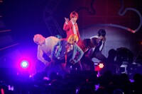 「F6 1st LIVE TOUR『Satisfaction』」より。