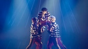 「BREAK FREE」より。