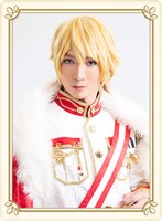 丘山晴己扮するランスロット＝キングスレー。