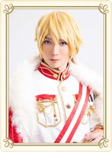 丘山晴己扮するランスロット＝キングスレー。