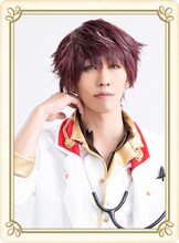 田中彪扮するカイル＝アッシュ。