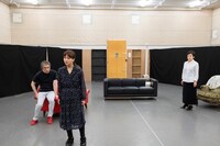 シス・カンパニー公演「出口なし」稽古場の様子。