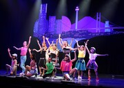 劇団こどもSET 旗揚げ公演 ミュージカル・アクション・コメディ「カジノ・シティをぶっとばせ！～丁半コマ揃いました～」より。