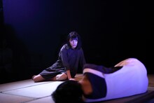 チーズtheater「川辺月子のために」より。（撮影：伊藤星児）