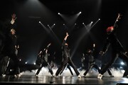 近藤良平の誕生50周年記念、コンドルズ「START ME UP」東京グローブ座で開幕