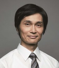 「帰郷」尾方宣久の扮装姿。