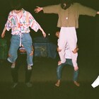 右マパターン「風呂の虫籠でダンス」昆虫図鑑を読みあさる女描く