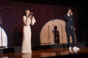 左から花總まり、古川雄大。