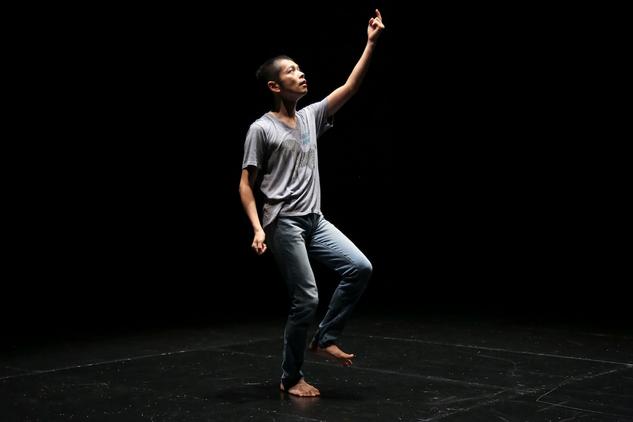 音声ガイドを聴きながらダンスを鑑賞、テキストや朗読に岡田利規・川崎麻里子ら参加