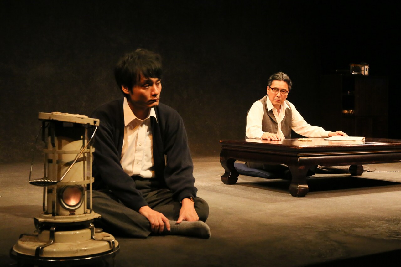 80年の時の流れを巧みに表現、文学座アトリエの会「かのような私」開幕